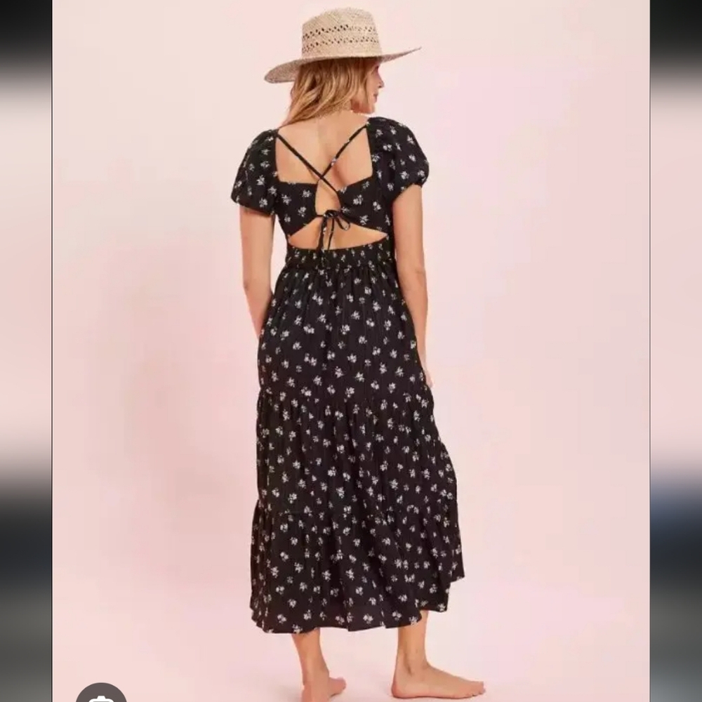 American Eagle Outfitters Black Floral Puff-Sleeve Maxi Dress - Picture 2 of 7
